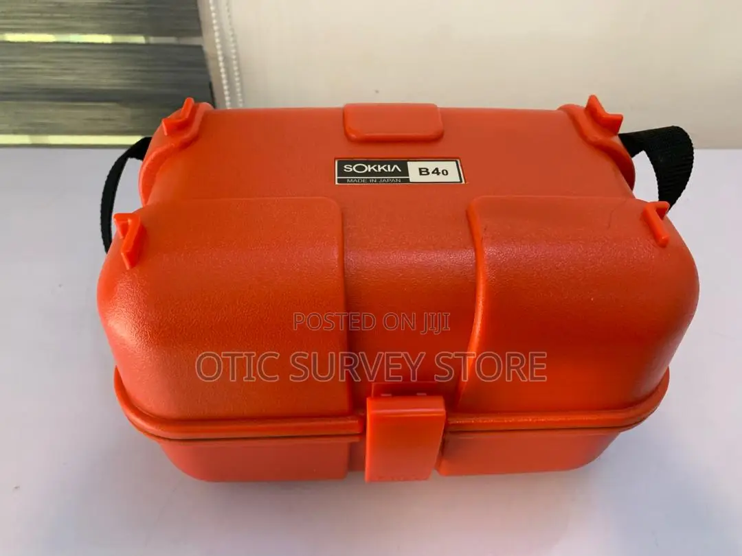 Sokkia B40a Automatic Dumpy Level With Staff and Tripod Stand