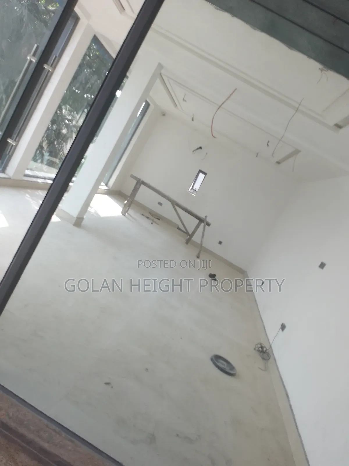 For Sale Standard Shop Space