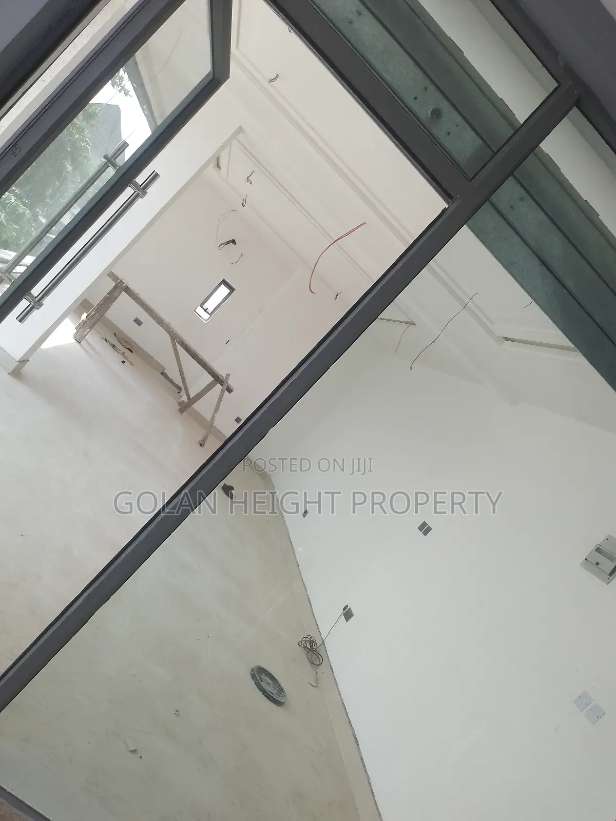 For Sale Standard Shop Space