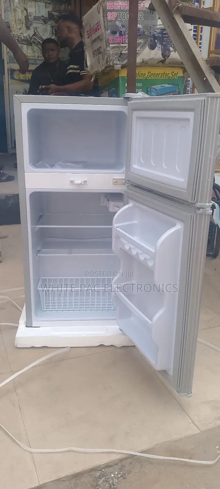 Romani ( London ) 90 L Double Door Fridge ( Original ) > 1 Years
