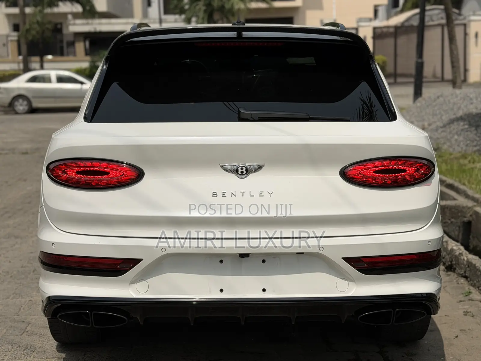 Bentley Bentayga 2022 White