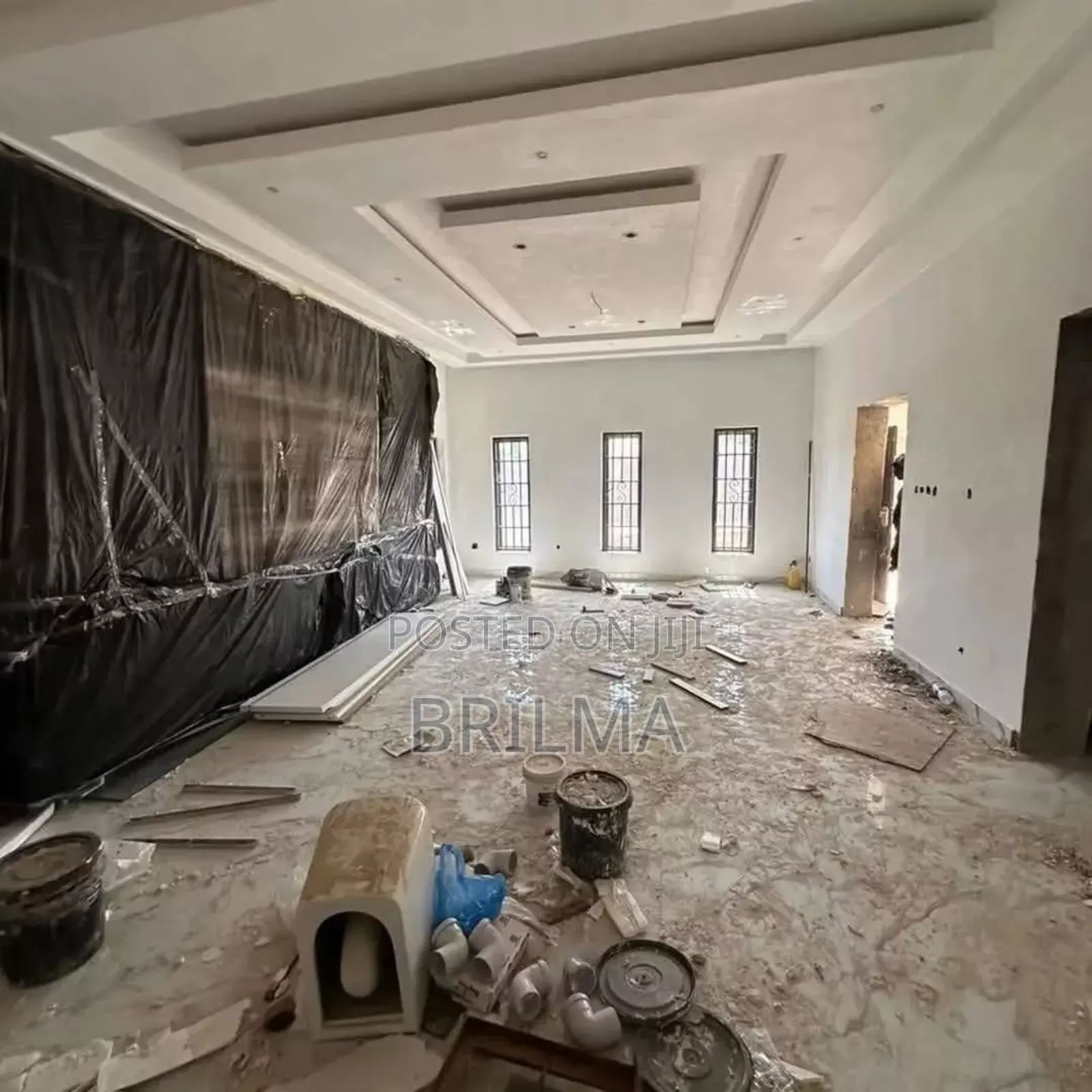 4bedrooms Terrace Located in Kaura