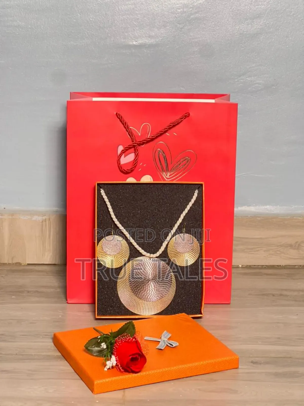 Multicoloured Jewellery Set Gift Set.