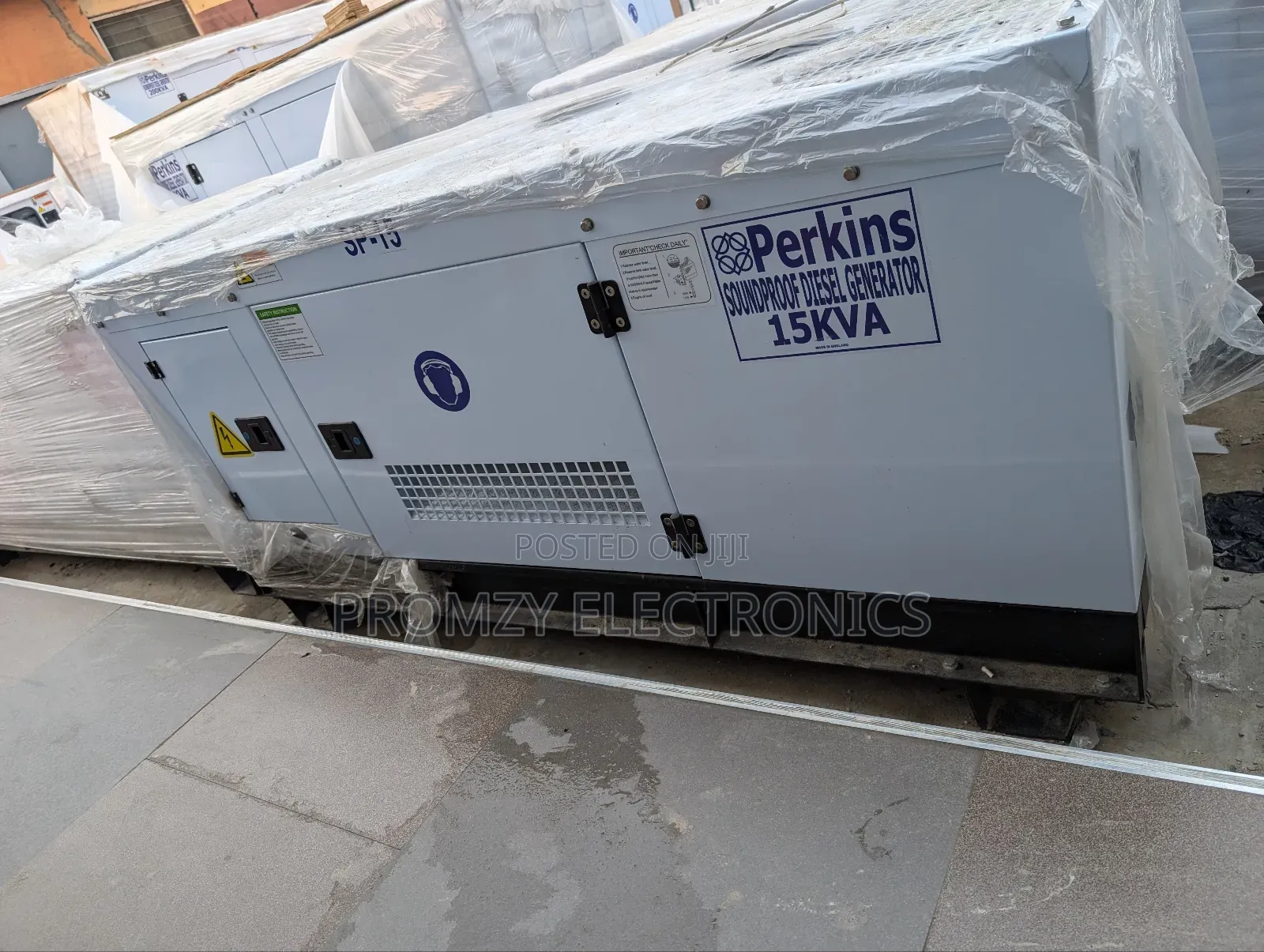 Perkins Diesel Soundproof Generator 2years Wty Sp15kva