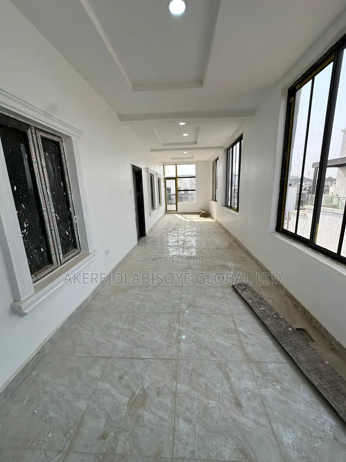 4bdrm Duplex in Orchacho Estate for rent