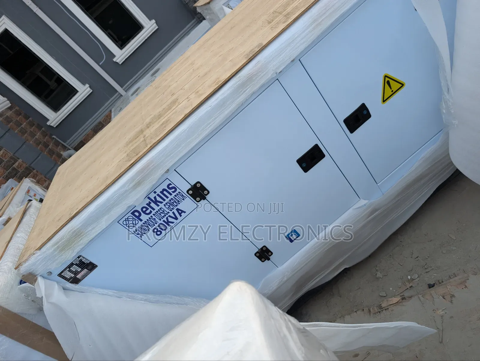80kva Brand New Perkins Diesel Soundproof Generator 2years Wty