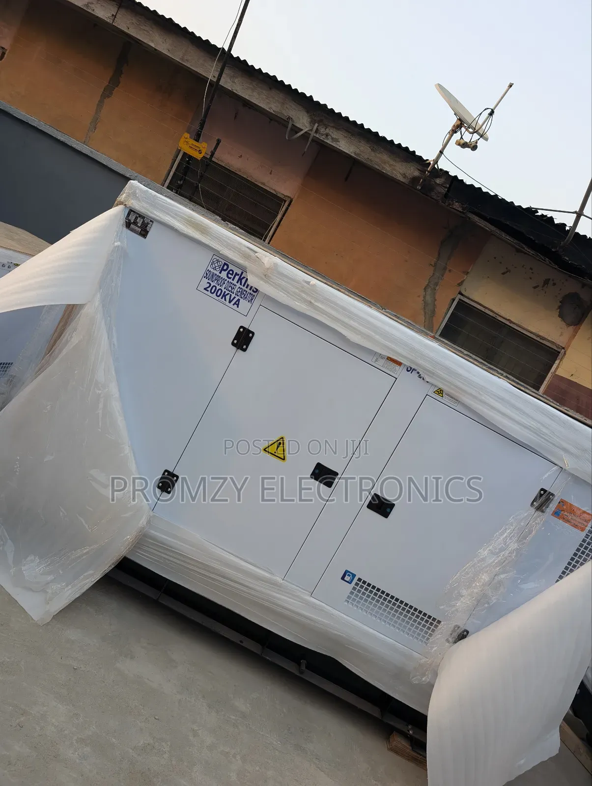 Brand New Perkins Diesel Soundproof Generator Sp200