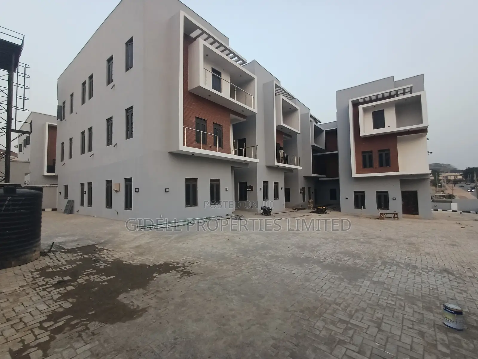 4bdrm Townhouse / Terrace in Mabushi for rent