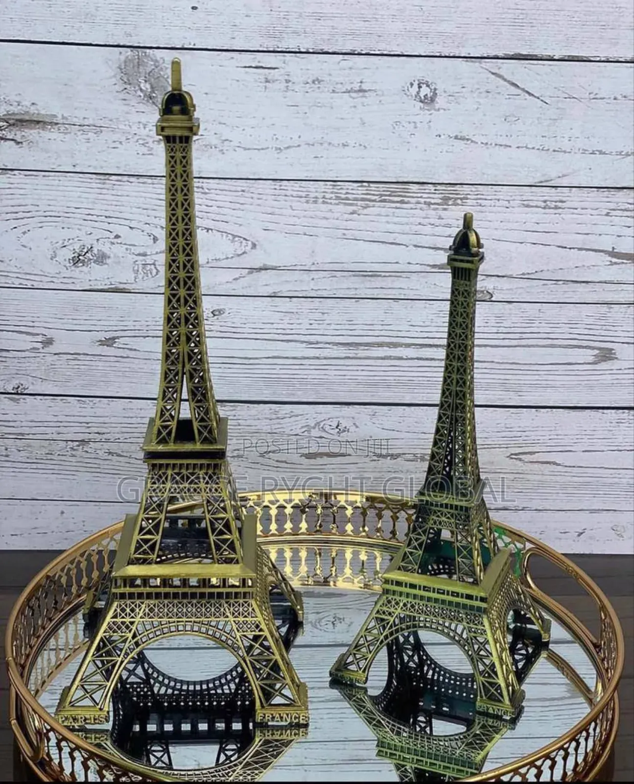 Eiffel Tower Table Art