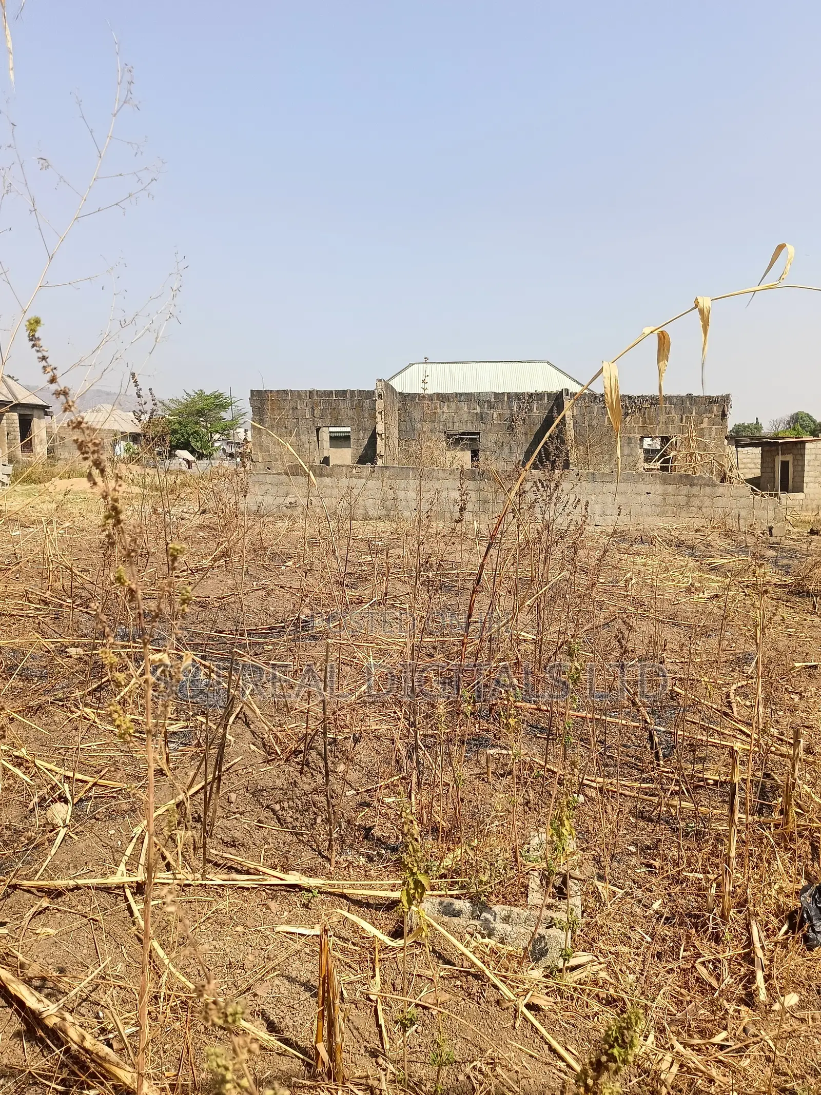1200 SQM Land With an Old Building in Asokoro