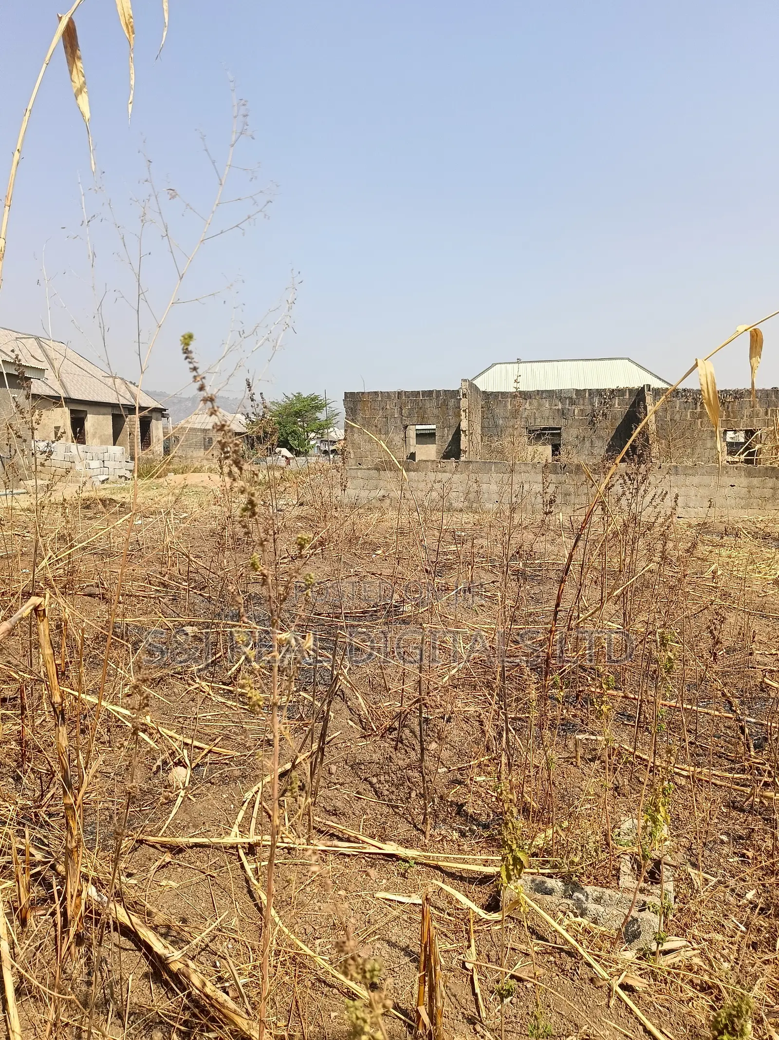 1200 SQM Land With an Old Building in Asokoro