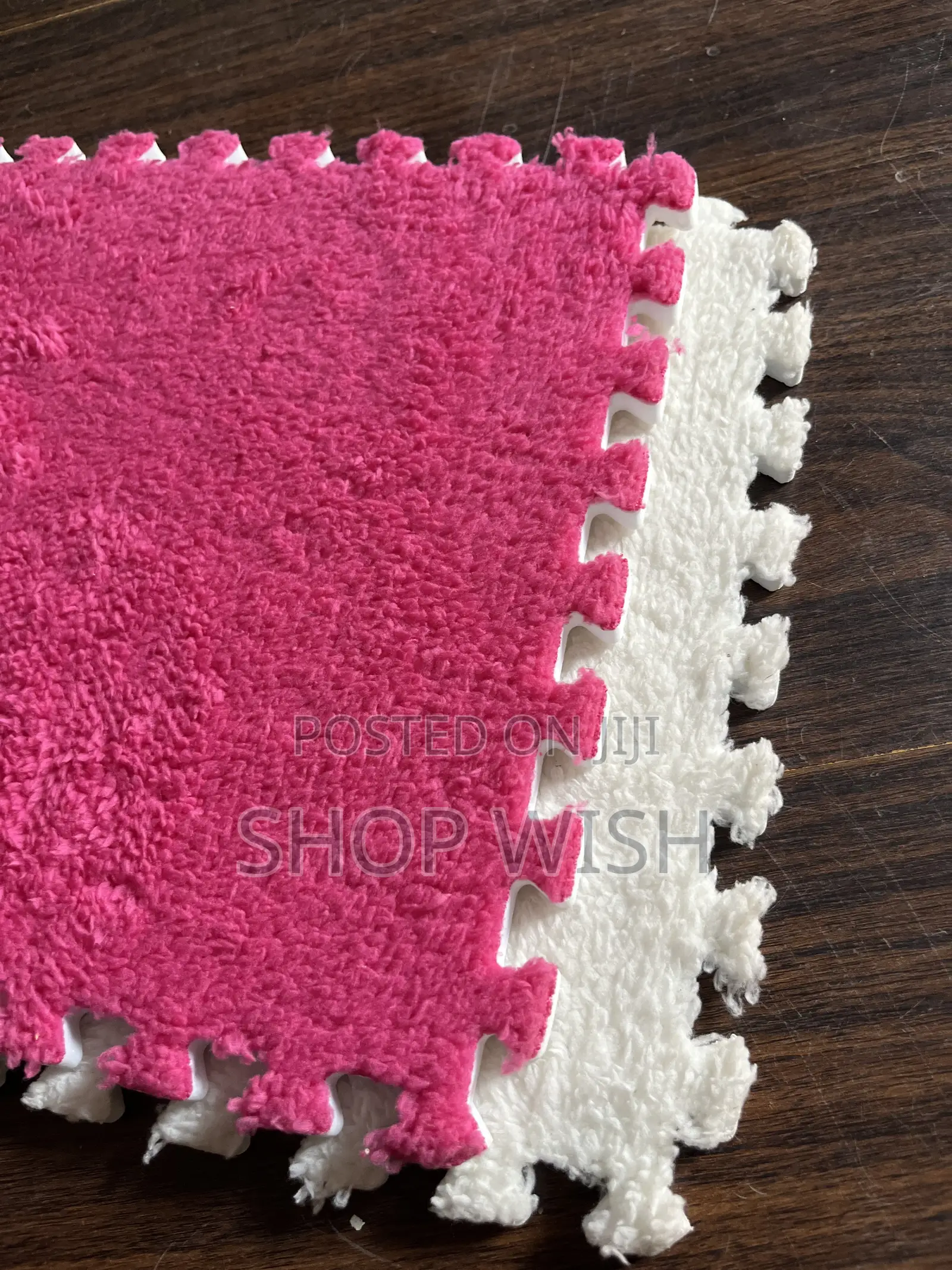 Carpet Tiles Easy to Install Without Glue and Tools
