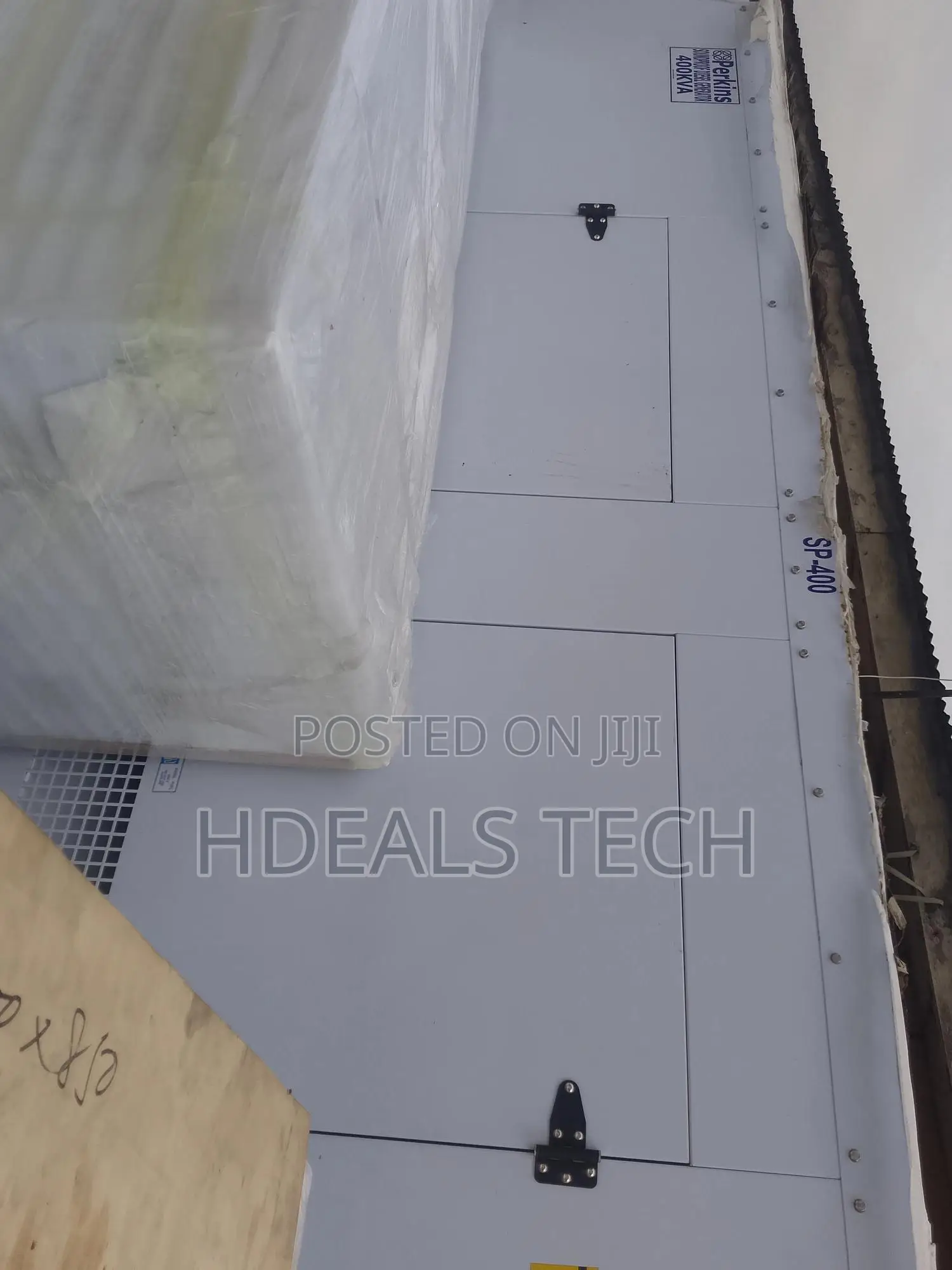 Perkin 400kva Generator With Control Panel Easy Operation Monitoring