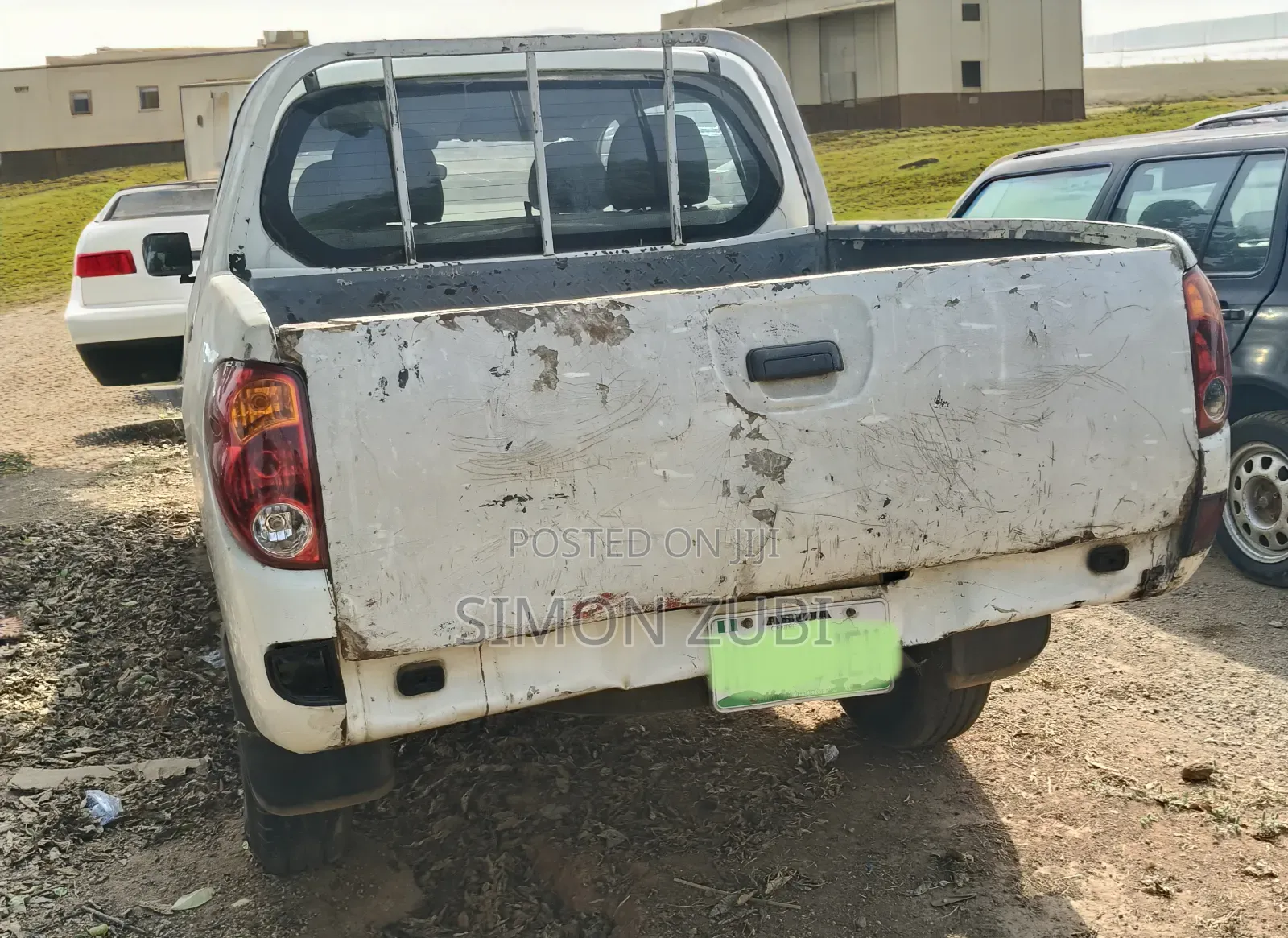 Mitsubishi L200 2014 White