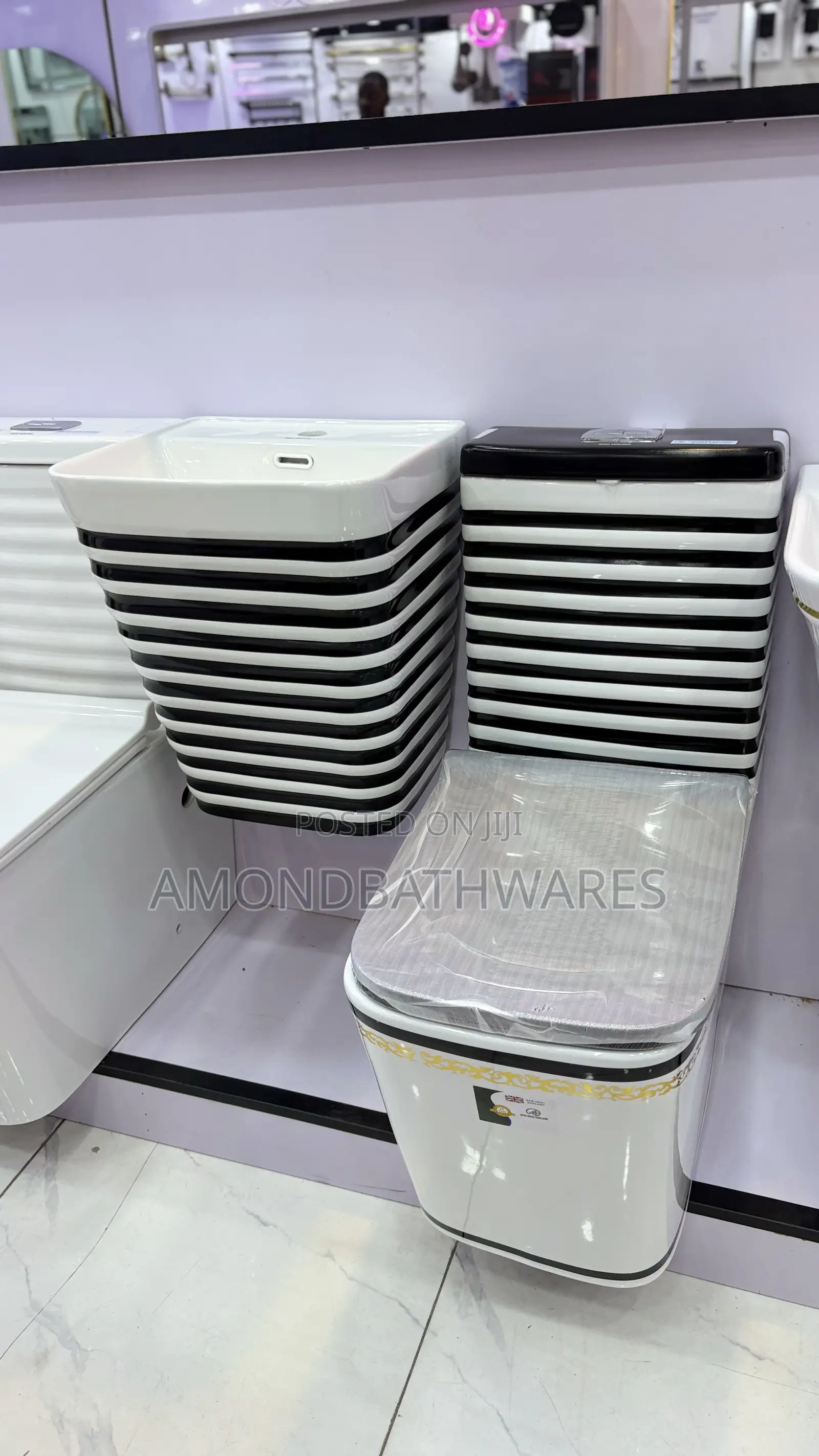 Black and White Stripe Wc