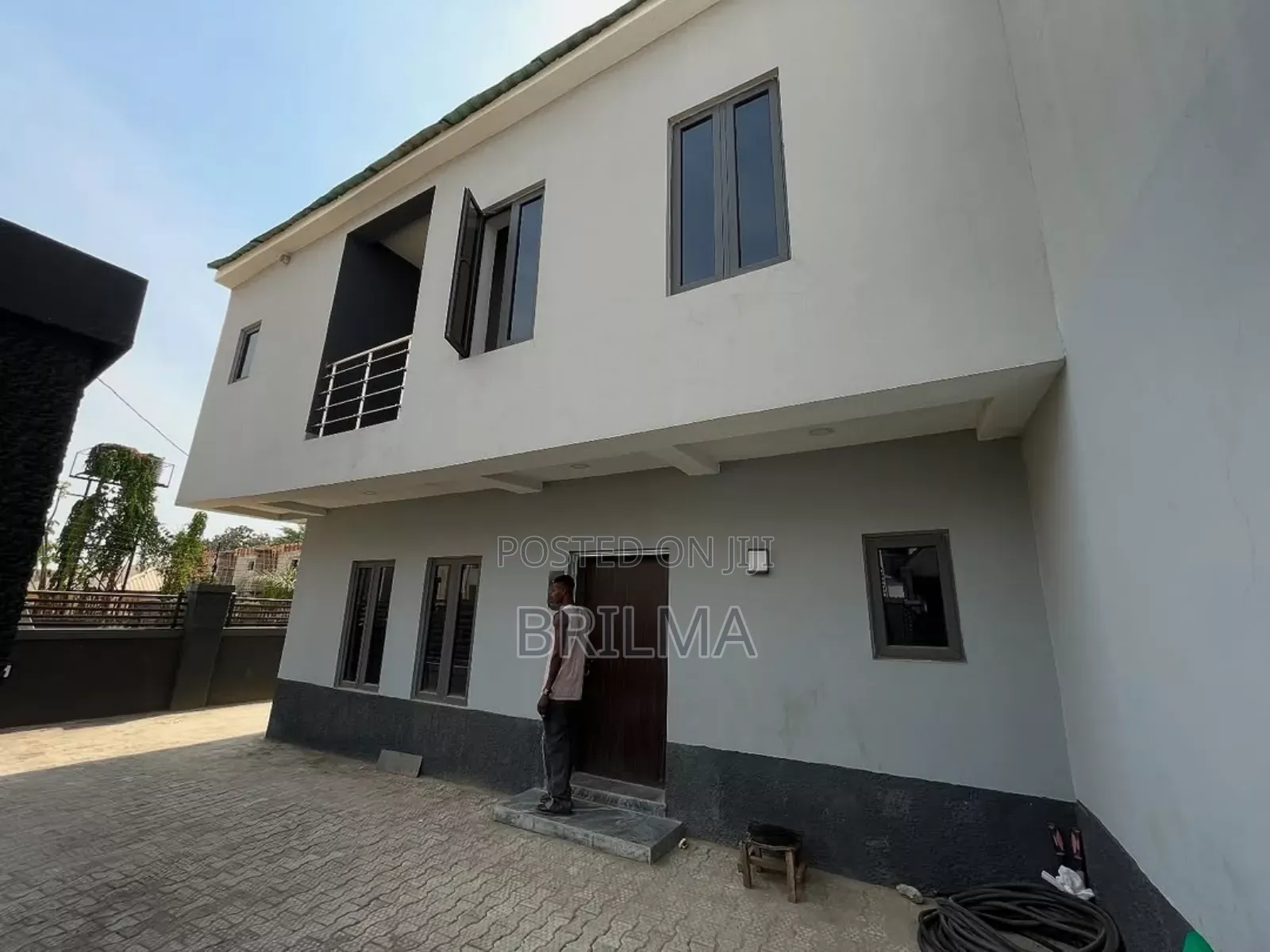 4bdrm Duplex in Kado for sale