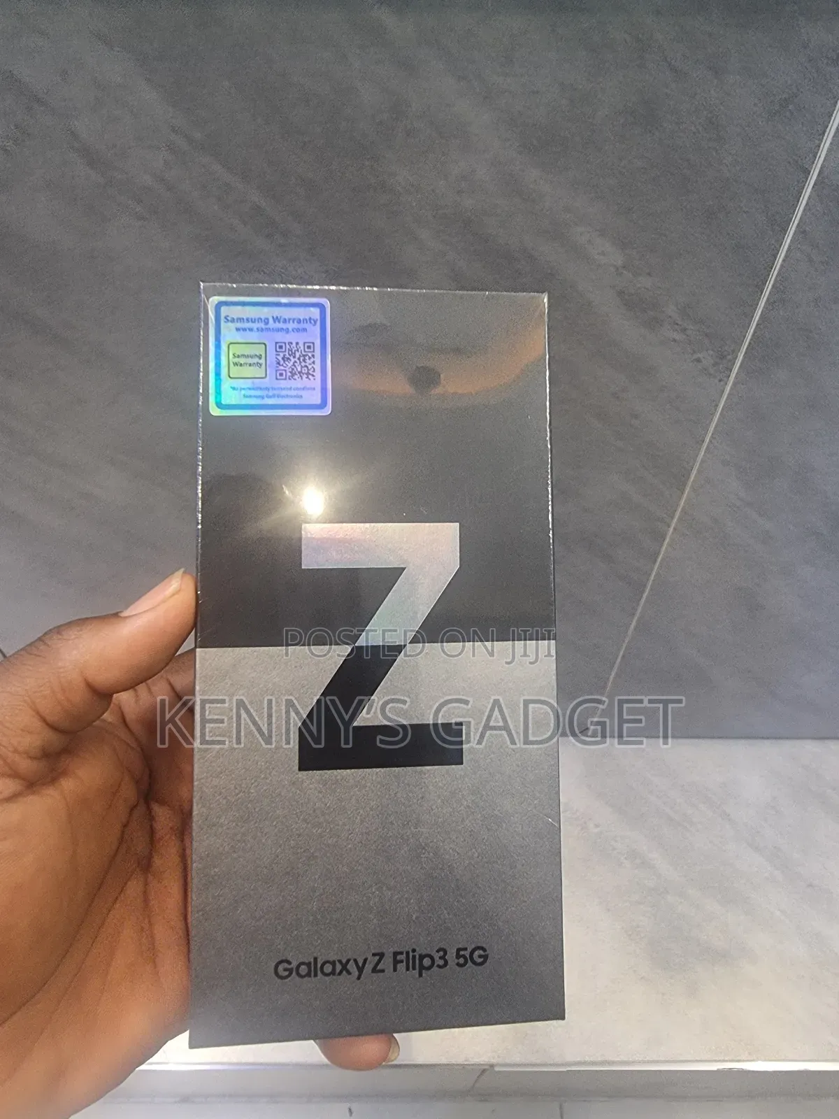 New Samsung Galaxy Z Flip 3 256 GB