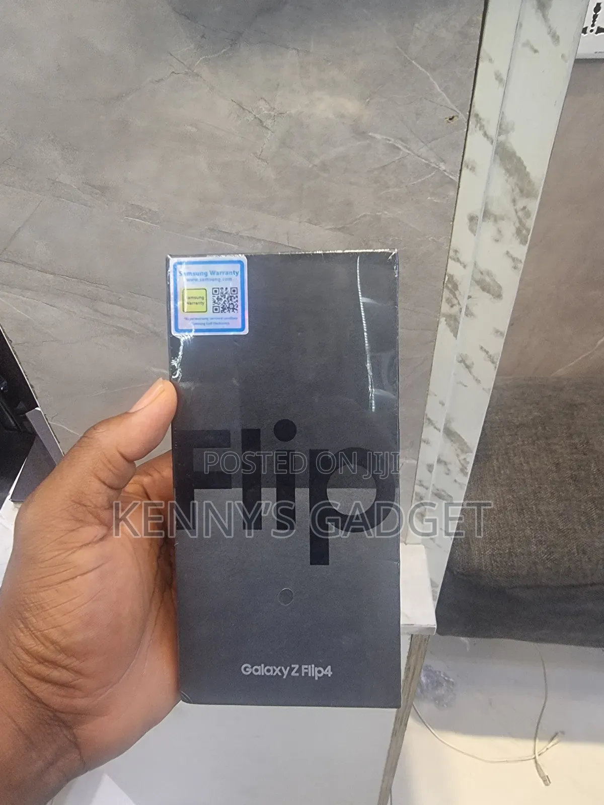 New Samsung Galaxy Z Flip4 256 GB Pink