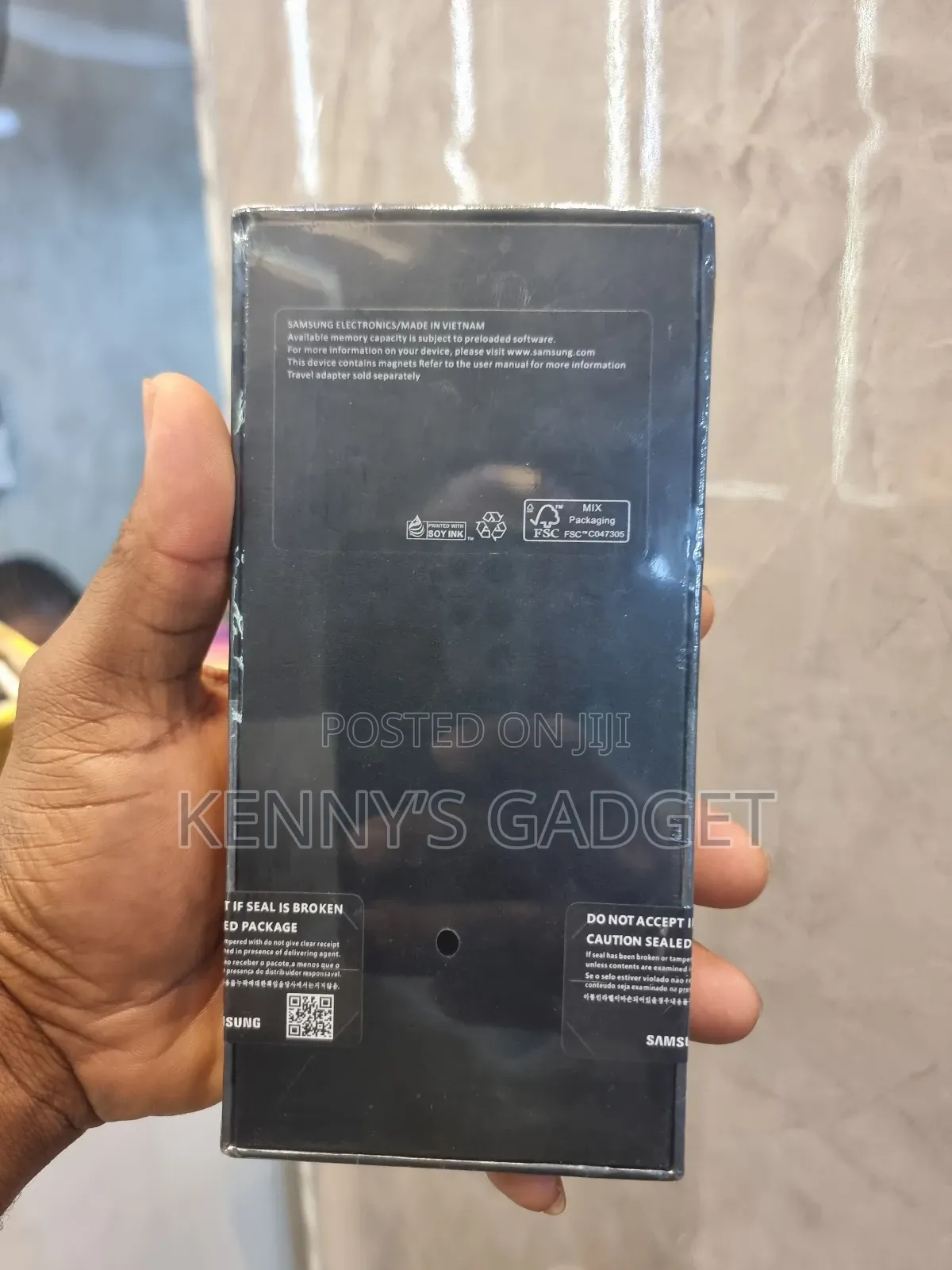 New Samsung Galaxy Z Flip4 256 GB