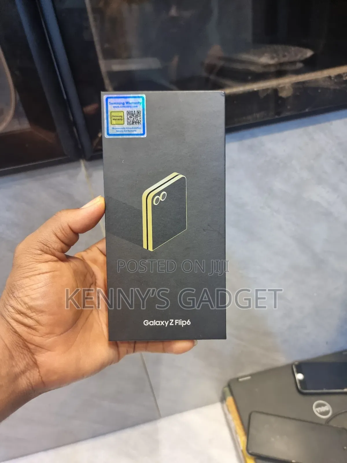 New Samsung Galaxy Z Flip6 256 GB Yellow
