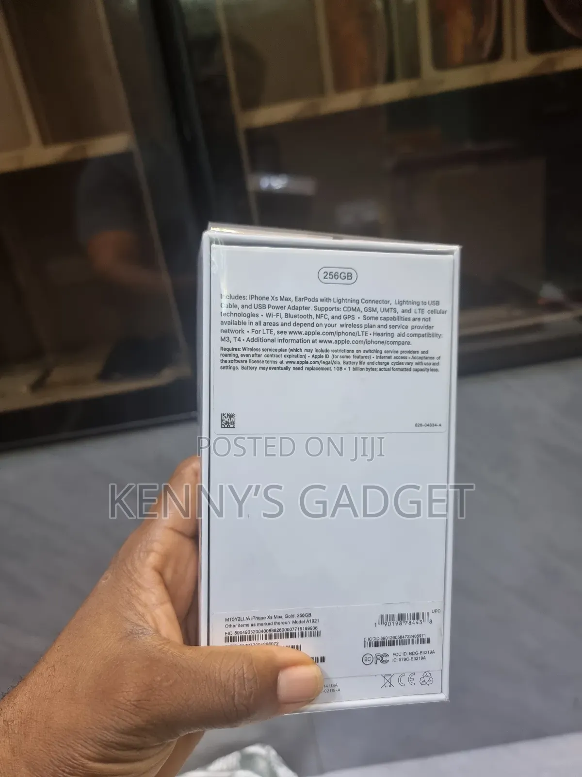 New Apple iPhone XS Max 256 GB Gold
