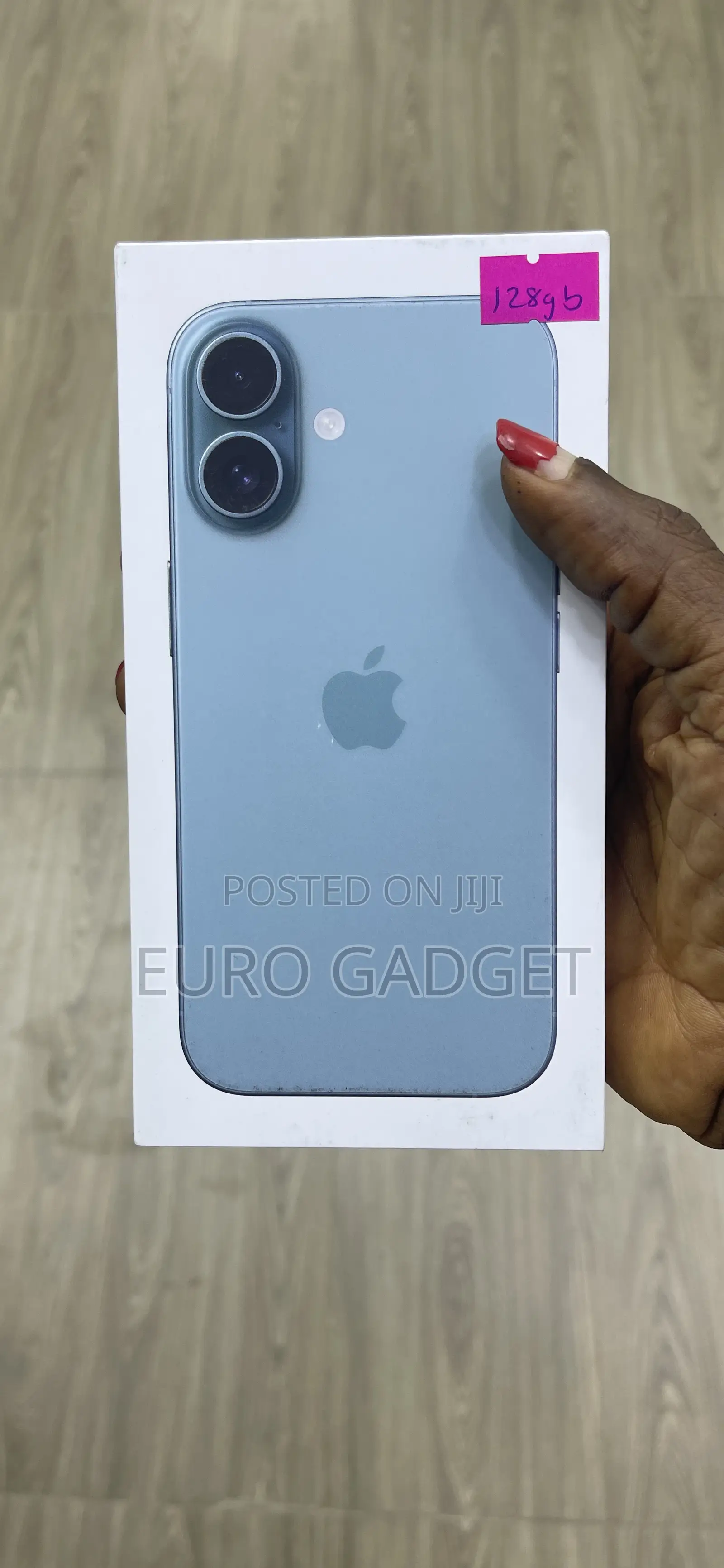 New Apple iPhone 16 128 GB Green