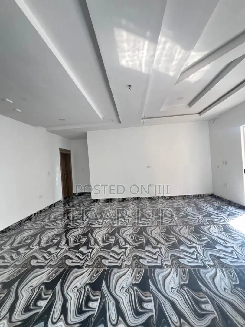 2bdrm Apartment in Ilaje for sale