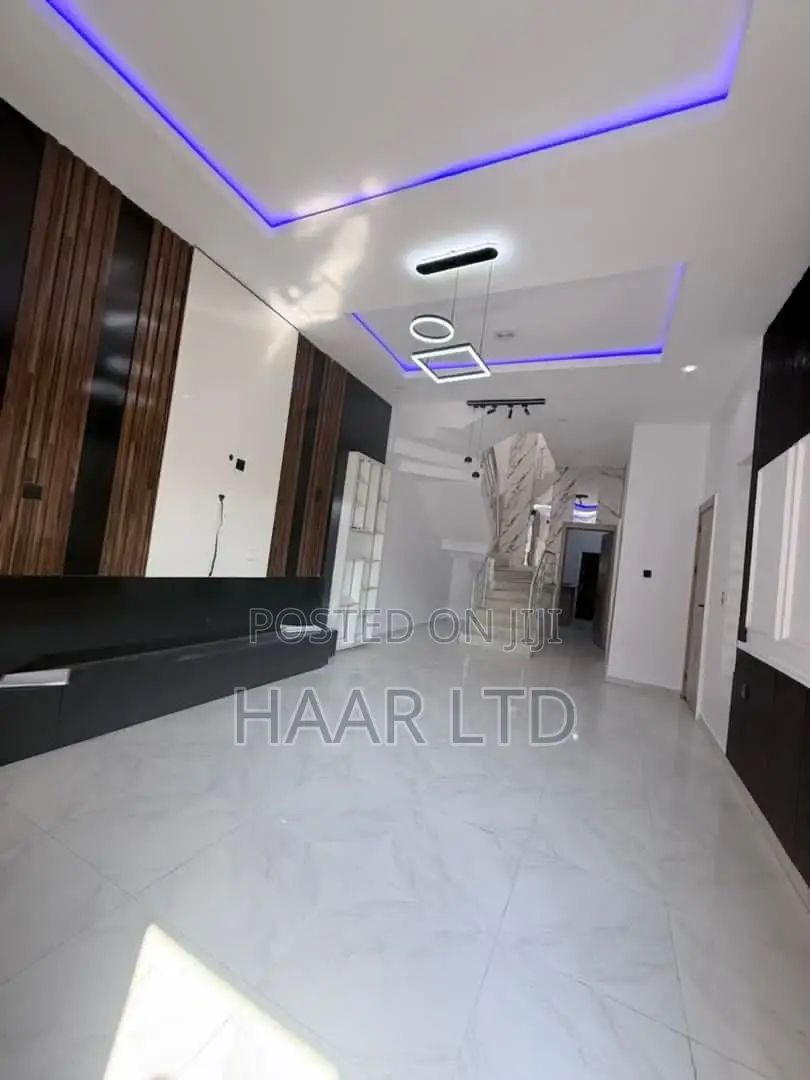 4bdrm Duplex in Ikota for rent