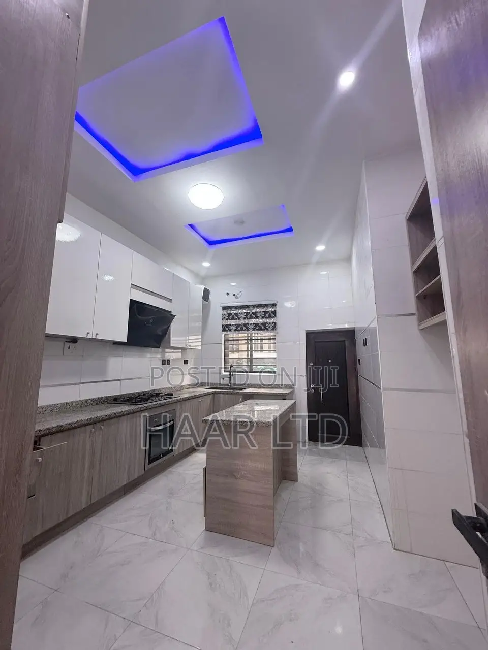 4bdrm Duplex in Ikota for rent