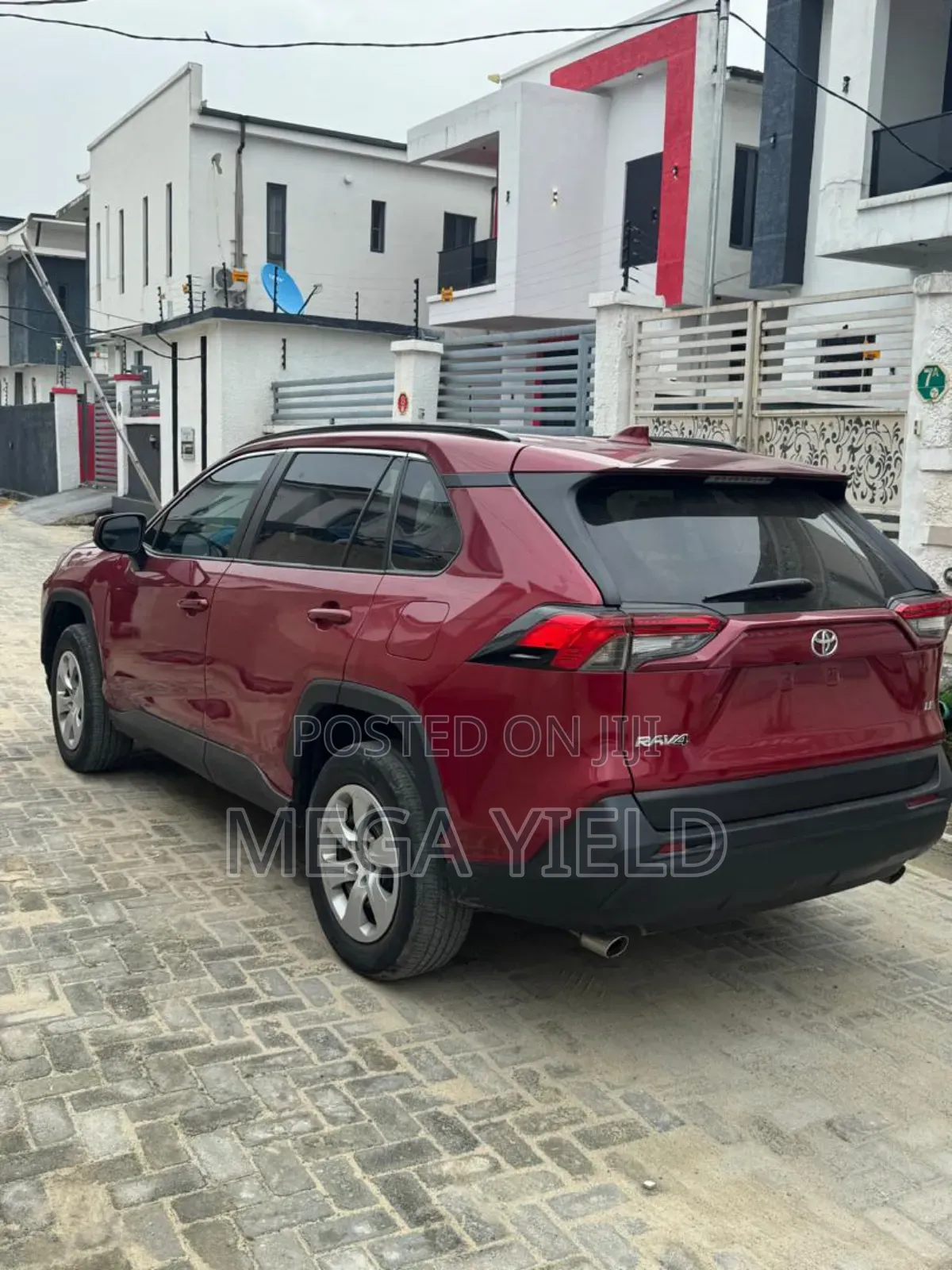 Toyota RAV4 LE 2022 Red