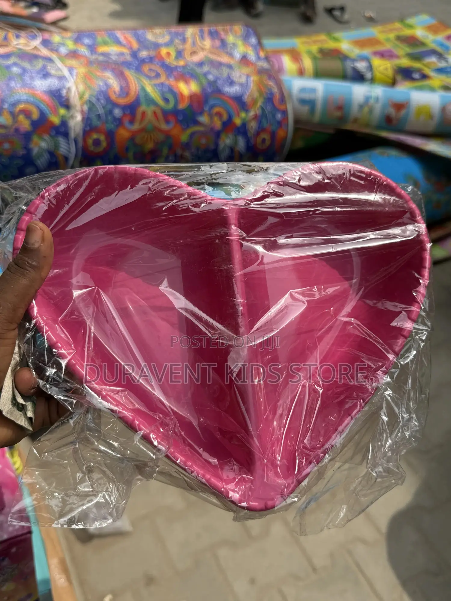 Love Shaped Partition Plate for Kids in Dozen Price