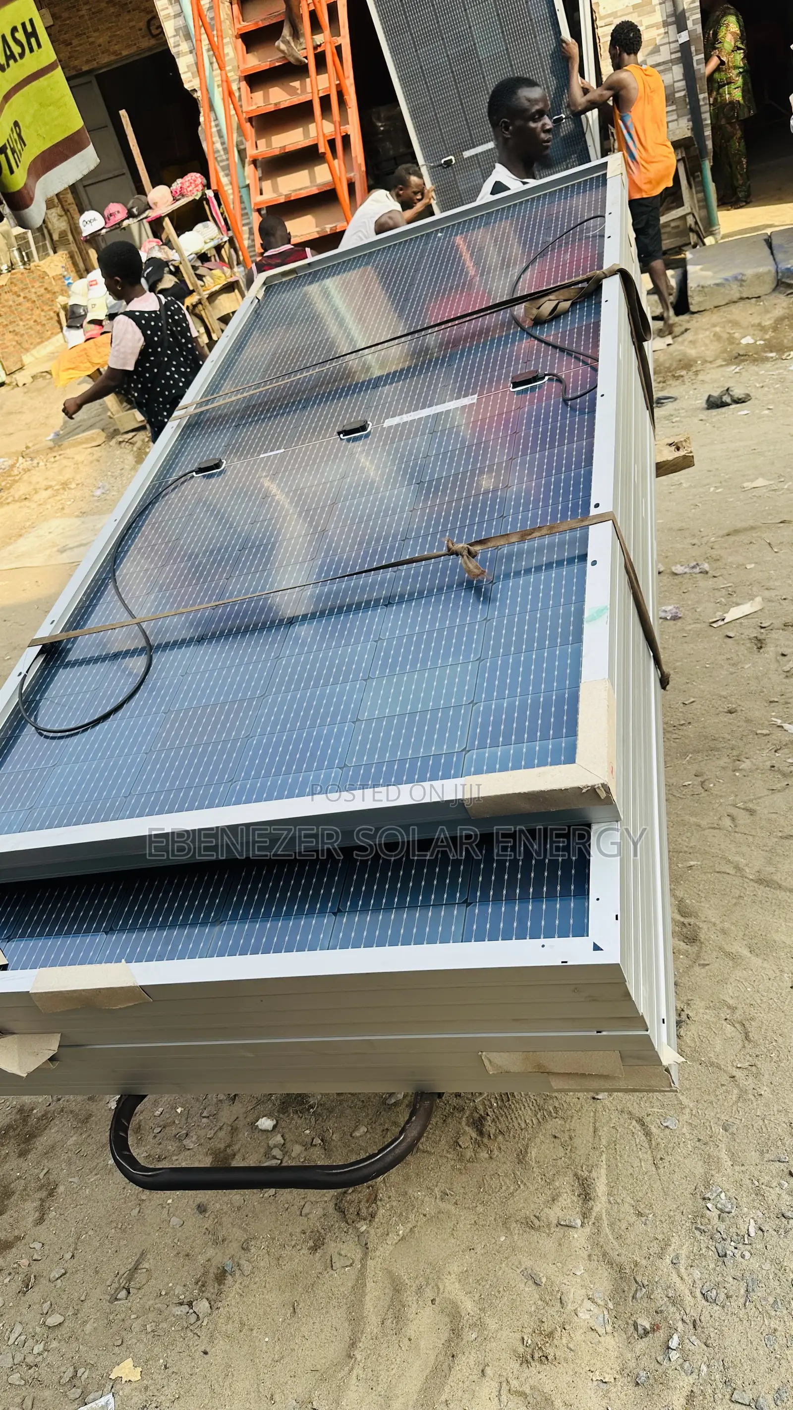 620w Jinko Solar Panels Mono Chrystalline