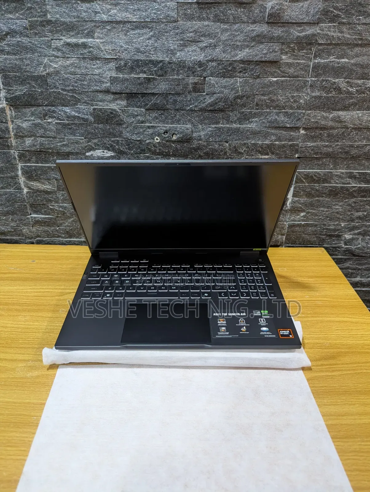 New Laptop Asus TUF Gaming A16 32GB AMD Ryzen 9 SSD 2T