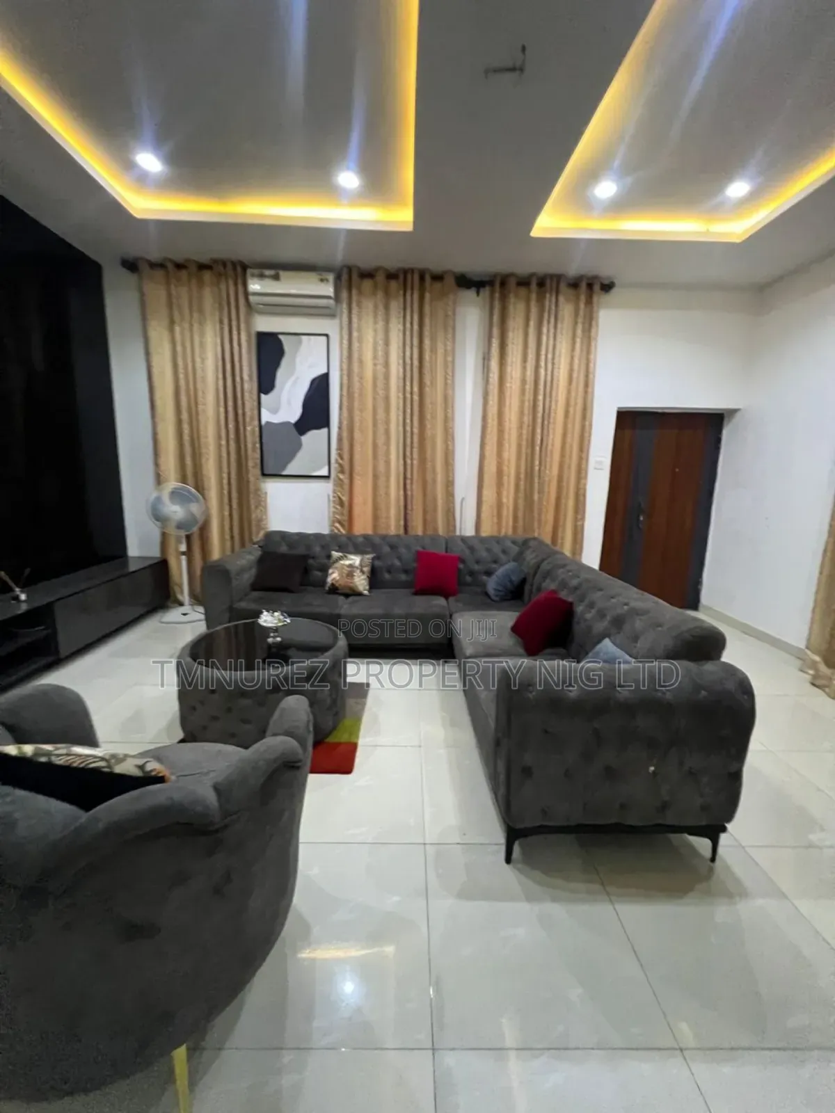 4bdrm Duplex in Orchild Road, Chevron for rent