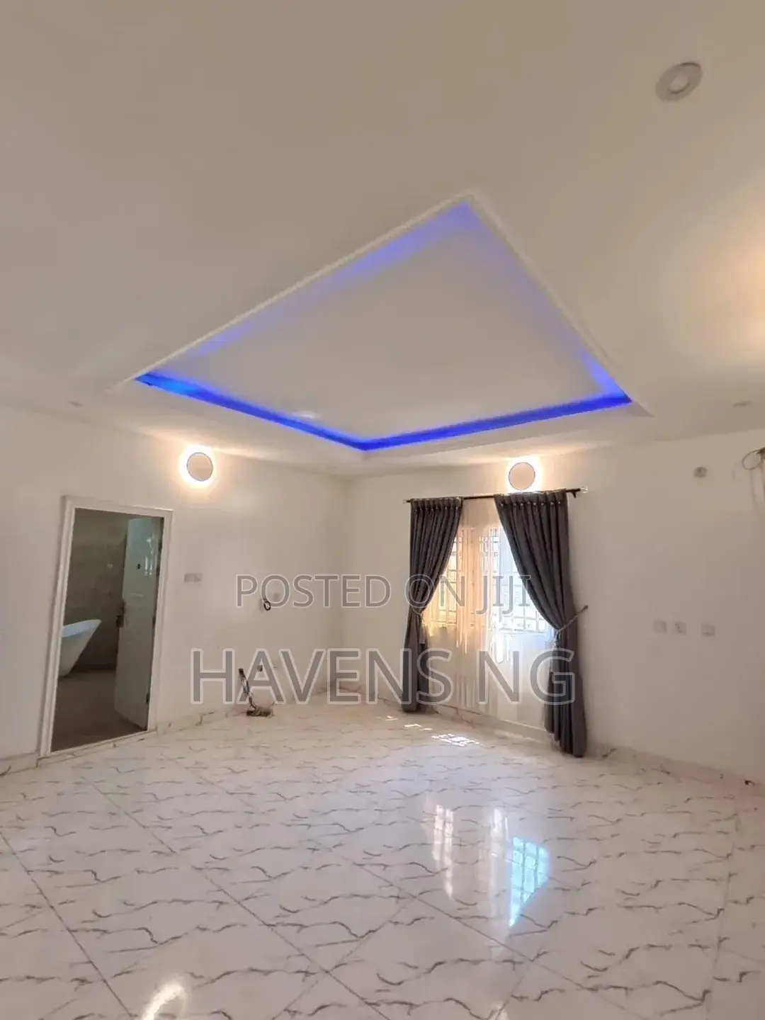 5bdrm Duplex in Ido for sale
