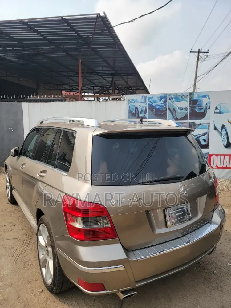 Mercedes-Benz GLK-Class 350 4MATIC 2010 Gold