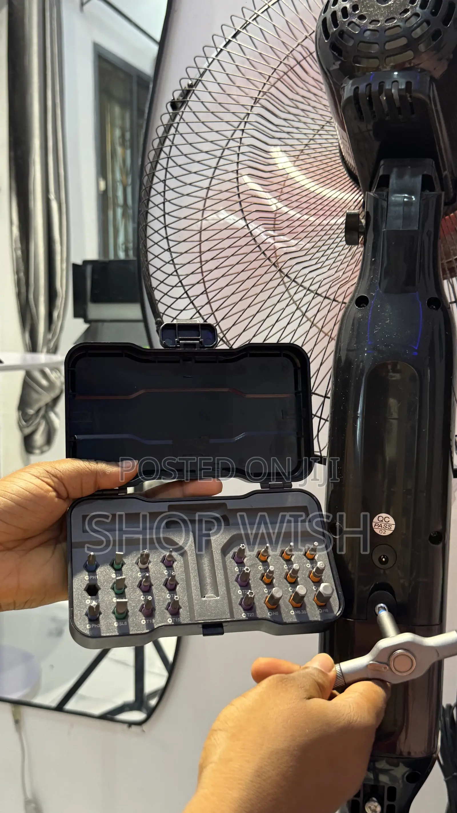 Screwdriver Set to Fix Electronics Safely, and Furniture