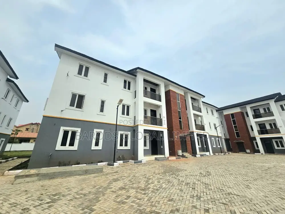 3bdrm Apartment in King'S Court Estate, Abeokuta South for sale
