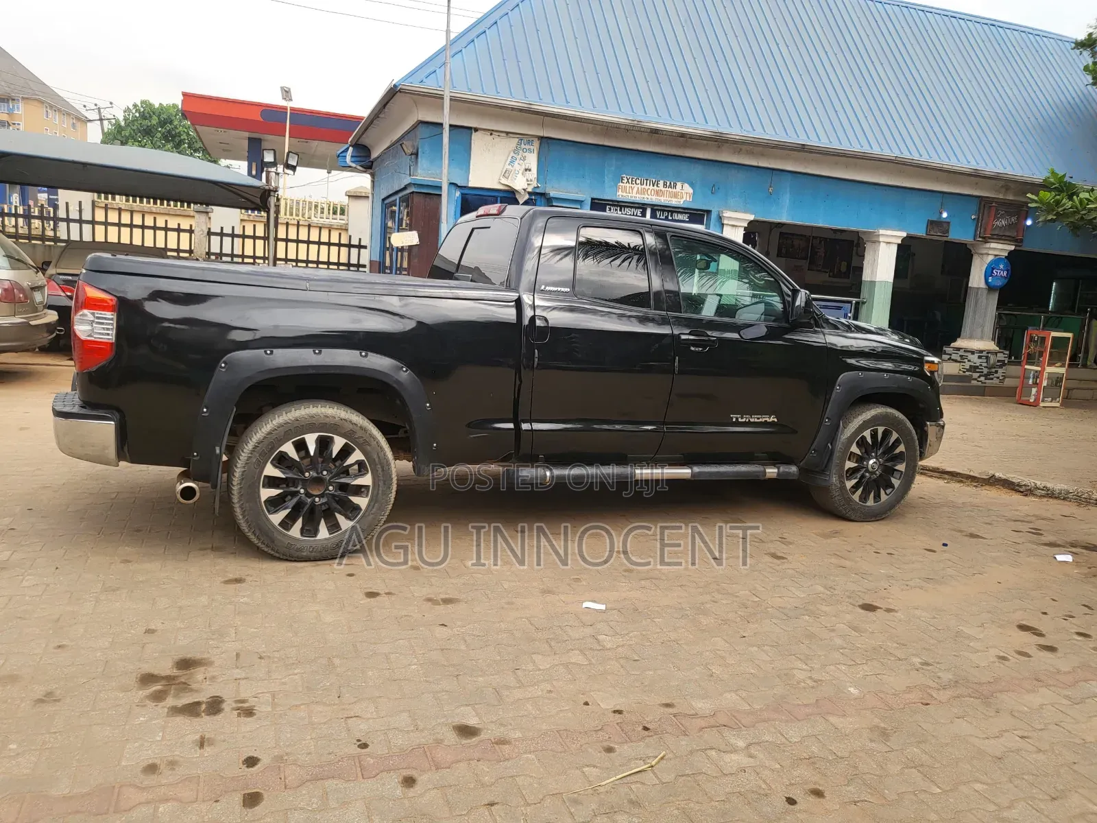 Toyota Tundra 2015 Black