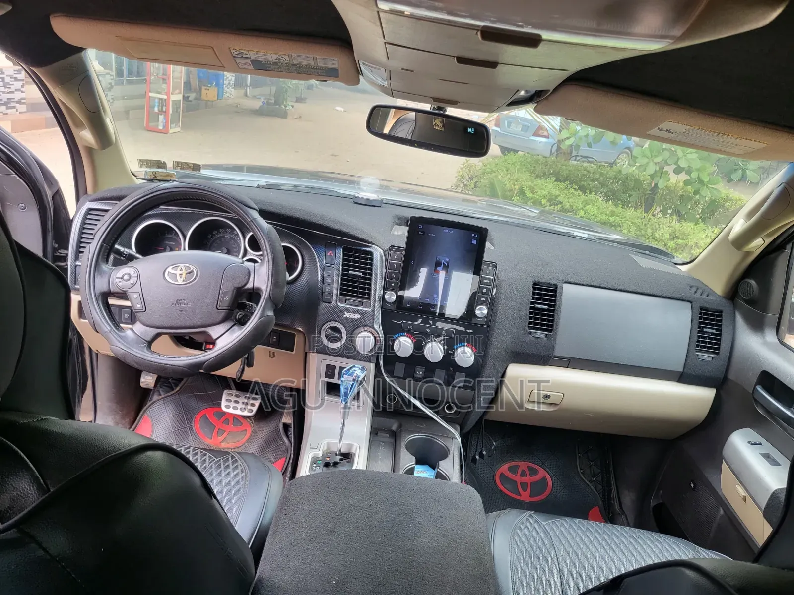 Toyota Tundra 2015 Black