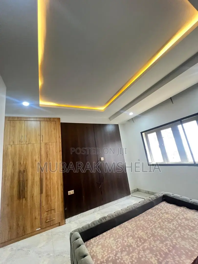 5bdrm Duplex in Guzape District for sale