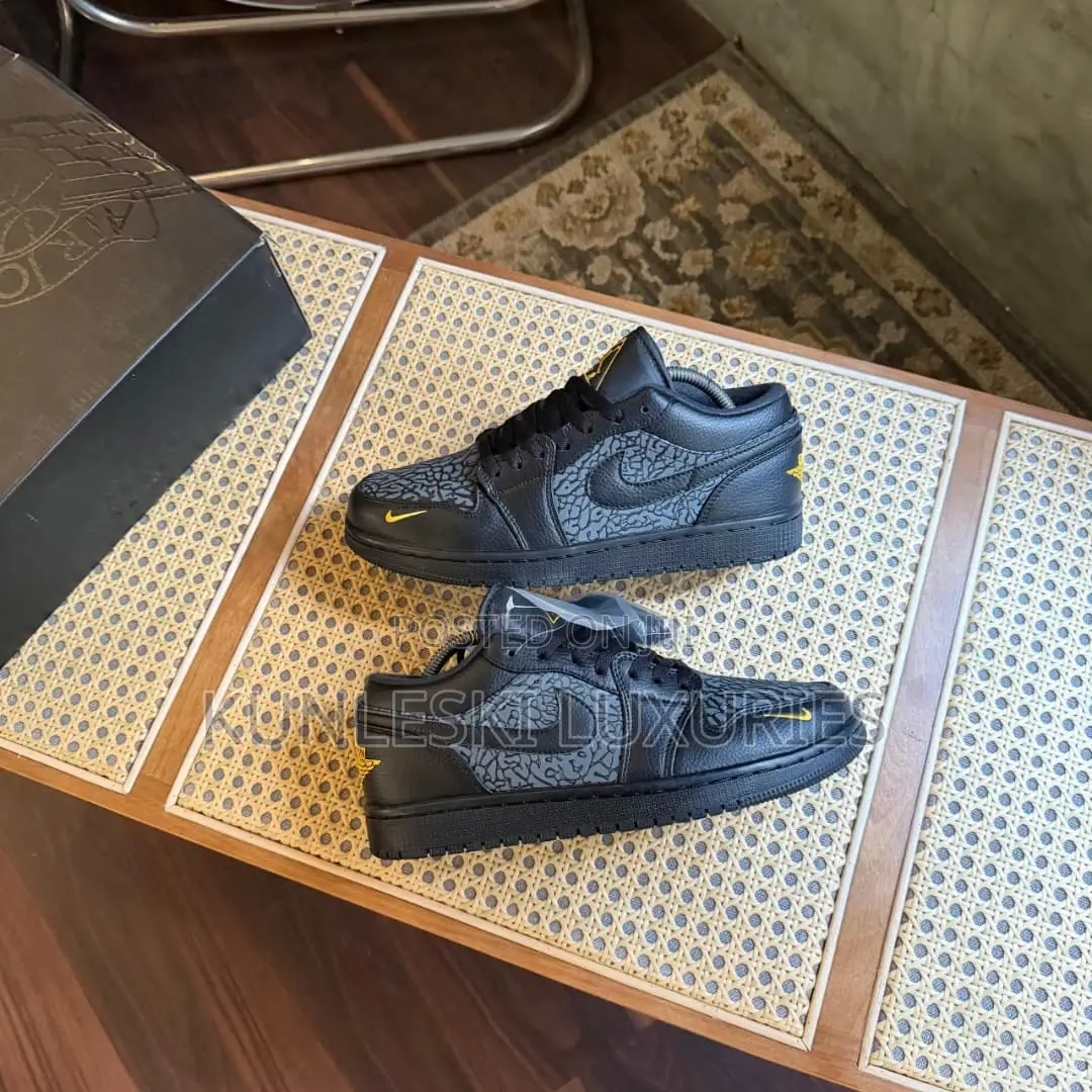 Original Nike Air Jordan 1 Low Se Black Noir Elephant Print Sneakers