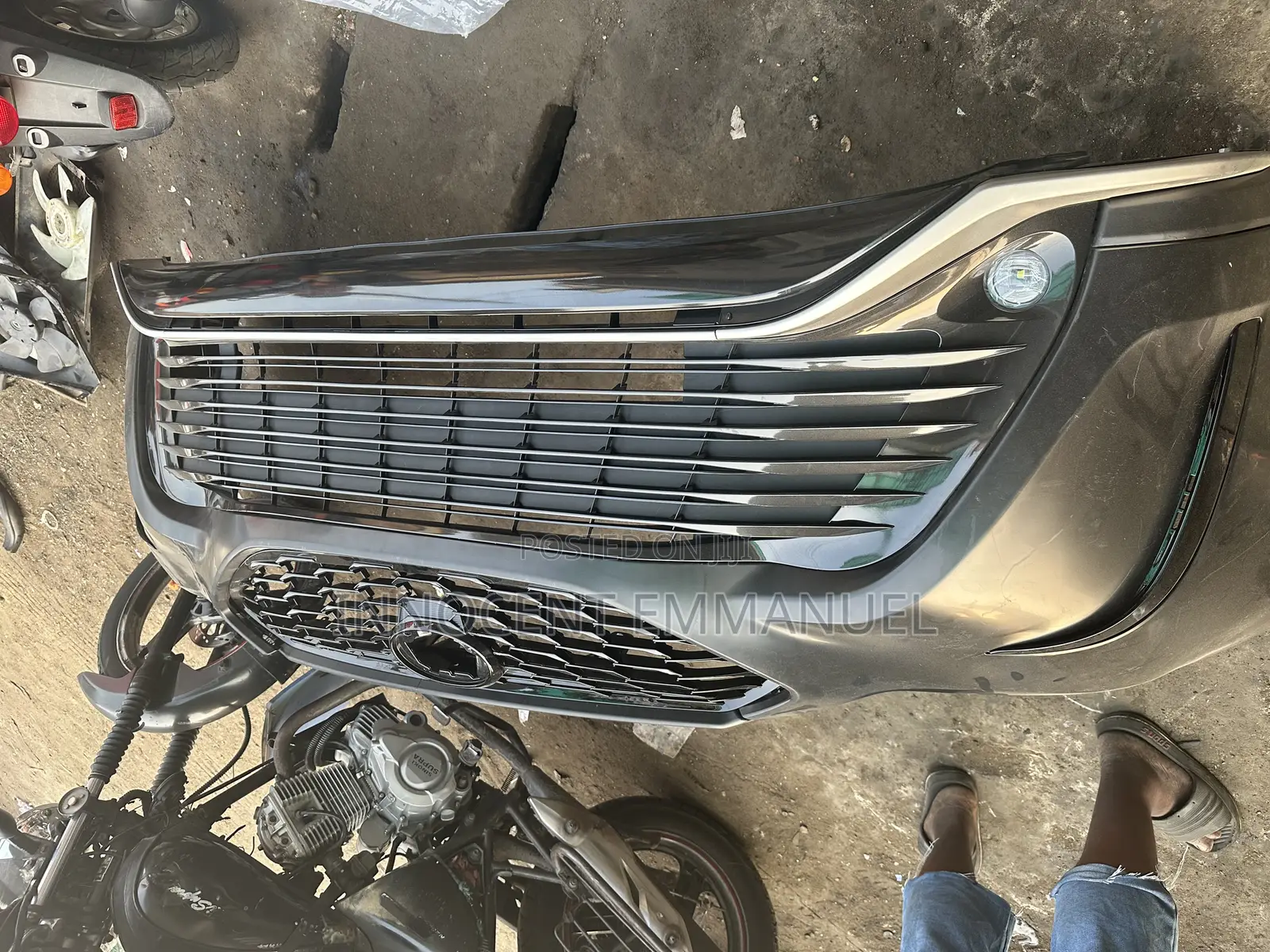 Complete Front Bumper Toyota Highlander Se 2021 Model