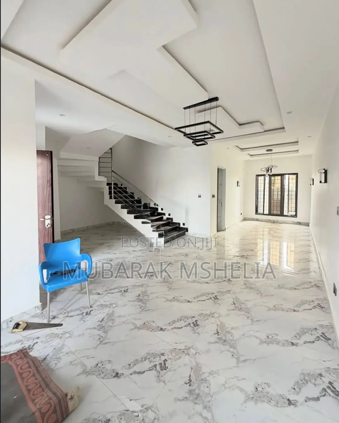 5bdrm Duplex in Guzape District for sale