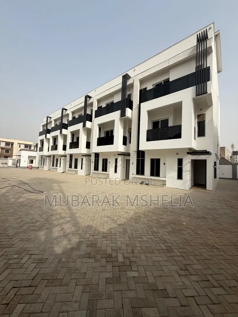 4bdrm Duplex in Guzape District for sale