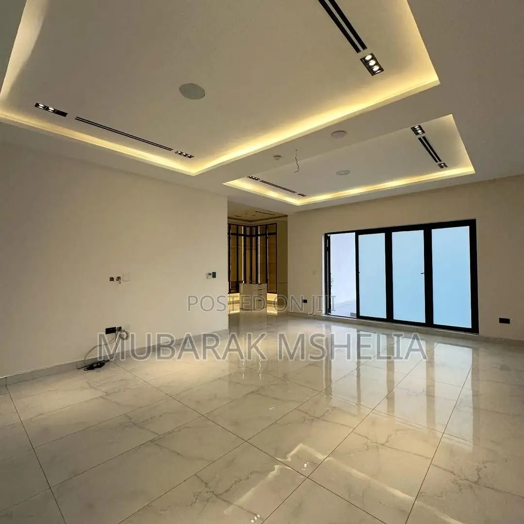 4bdrm Duplex in Wuye for sale