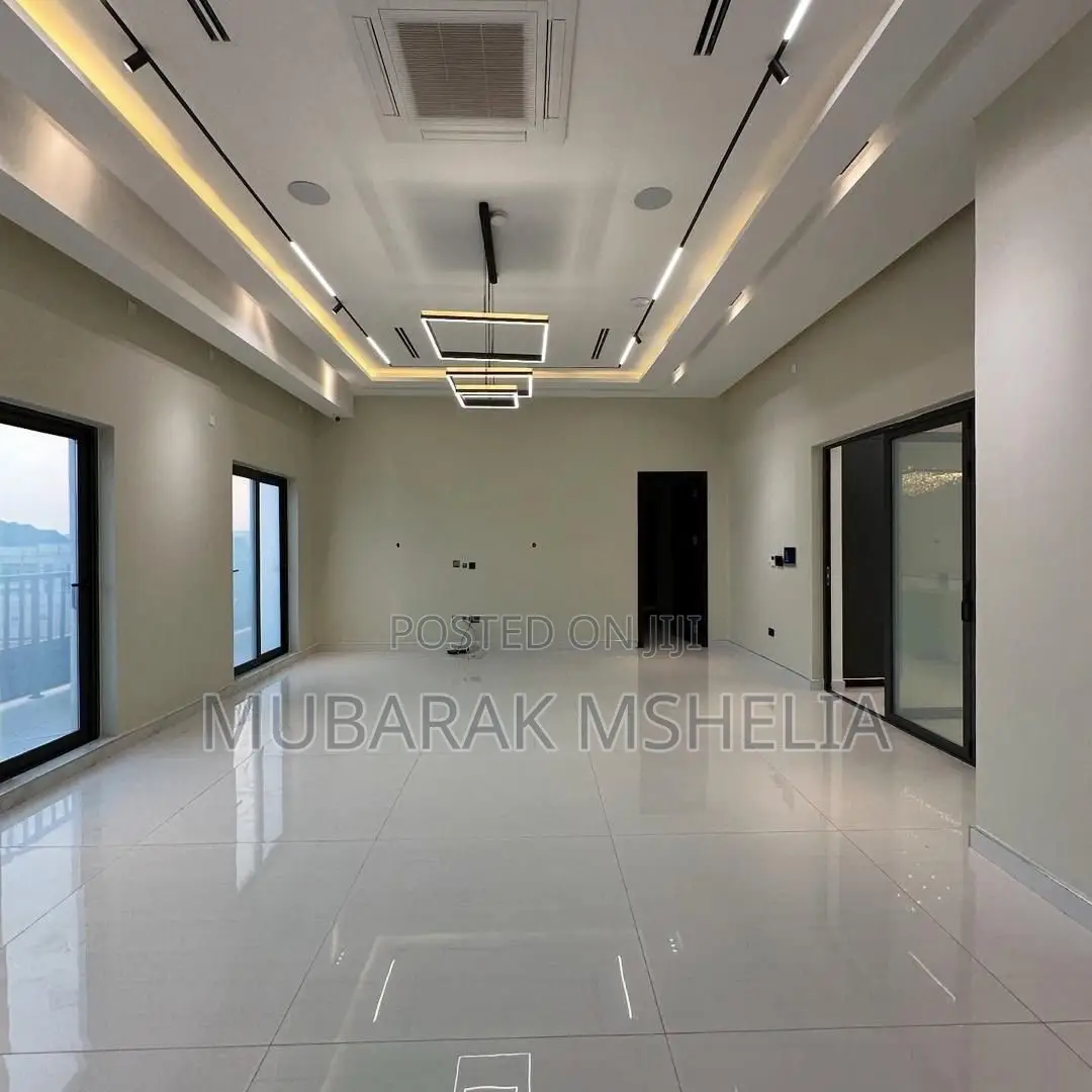 4bdrm Duplex in Wuye for sale