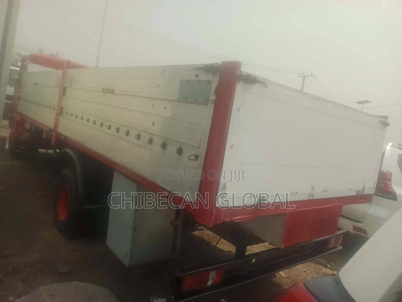 Extremely Neat 813 Pickup Truck 6 Tyres (Foreign Used)