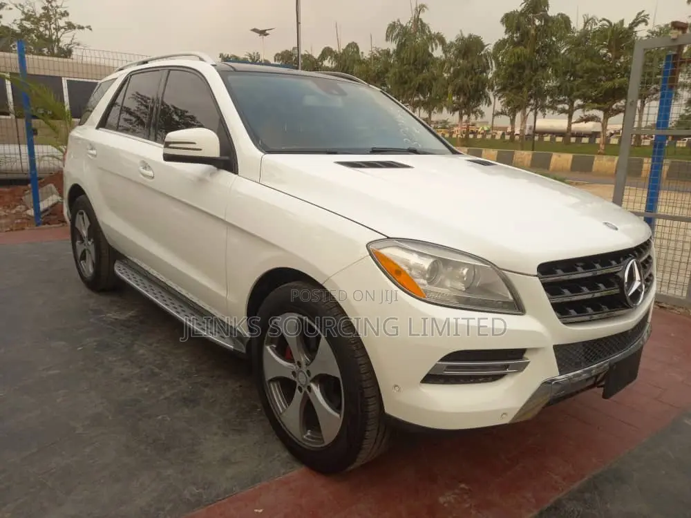 Mercedes-Benz M Class ML350 4dr SUV (3.5L 6cyl 7A) 2014 White