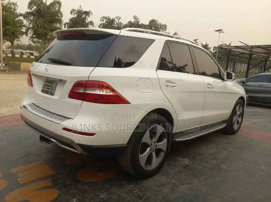 Mercedes-Benz M Class ML350 4dr SUV (3.5L 6cyl 7A) 2014 White